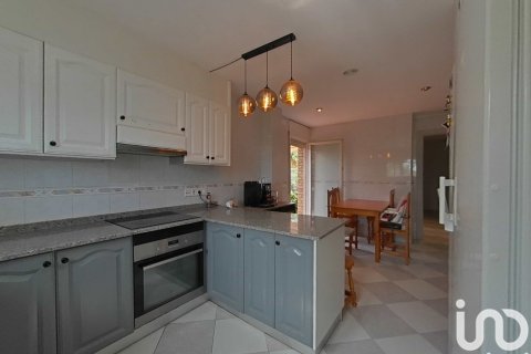 Продажа дома в Лерида, Испания 5 спален, 295м2 №153953 - фото 29