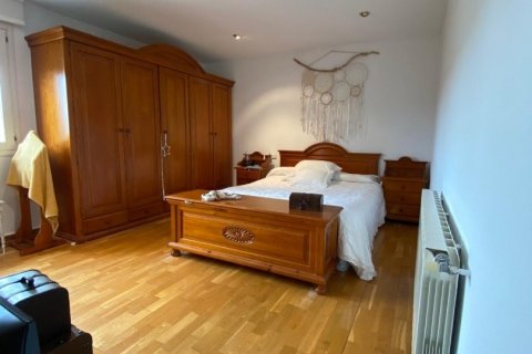 Продажа дома в Лерида, Испания 5 спален, 295м2 №153953 - фото 7