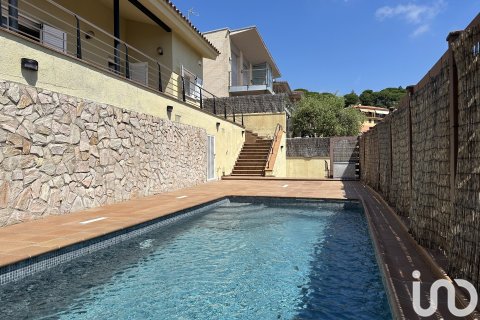 Hus till salu i Sant Pol de Mar, Barcelona, Spanien 4 sovrum, 252 kvm. Nr. 153958 - foto 26