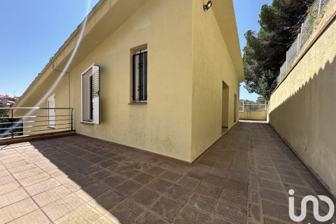 Hus till salu i Sant Pol de Mar, Barcelona, Spanien 4 sovrum, 252 kvm. Nr. 153958 - foto 27