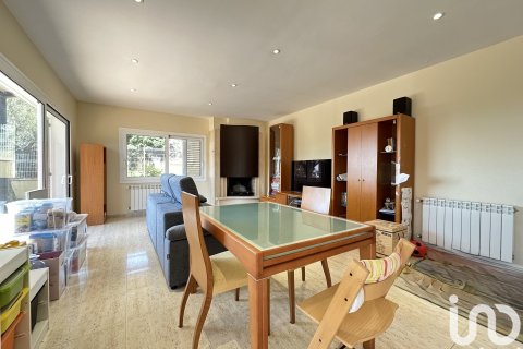 Hus till salu i Sant Pol de Mar, Barcelona, Spanien 4 sovrum, 252 kvm. Nr. 153958 - foto 6