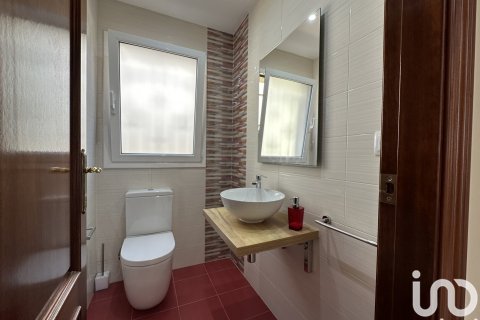 Hus till salu i Sant Pol de Mar, Barcelona, Spanien 4 sovrum, 252 kvm. Nr. 153958 - foto 12