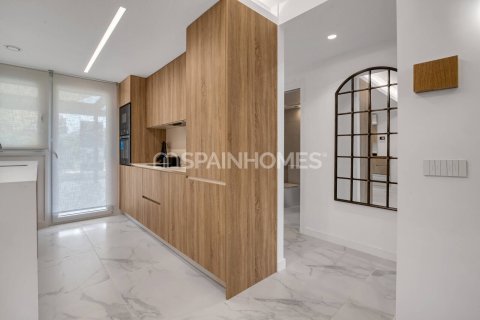 Продажа пентхауса в Ориуэла, Аликанте, Испания 2 спальни, 86м2 №194995 - фото 26