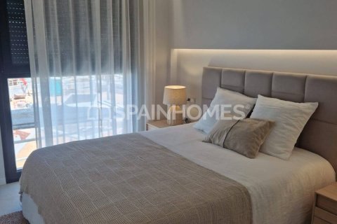 Продажа пентхауса в Дения, Аликанте, Испания 2 спальни, 88м2 №194996 - фото 15