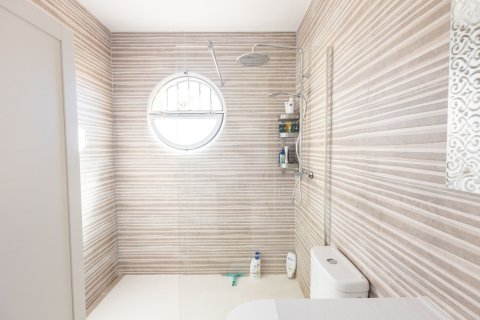 House for sale in Alicante, Spain 90 sq.m. No. 181678 - photo 23