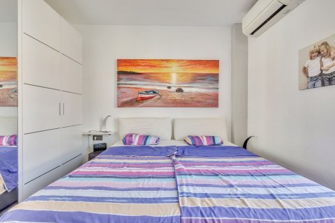 Apartment for sale in Torrevieja, Alicante, Spain 83 sq.m. No. 181679 - photo 24