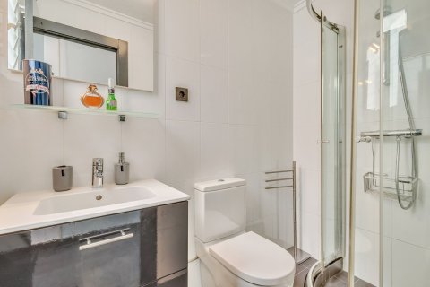 Apartment for sale in Torrevieja, Alicante, Spain 83 sq.m. No. 181679 - photo 20