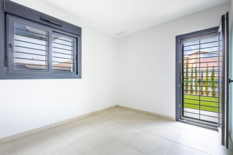 Apartment for sale in La Zenia, Alicante, Spain 146 sq.m. No. 181677 - photo 20