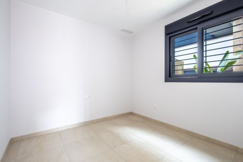 Apartment for sale in La Zenia, Alicante, Spain 146 sq.m. No. 181677 - photo 19