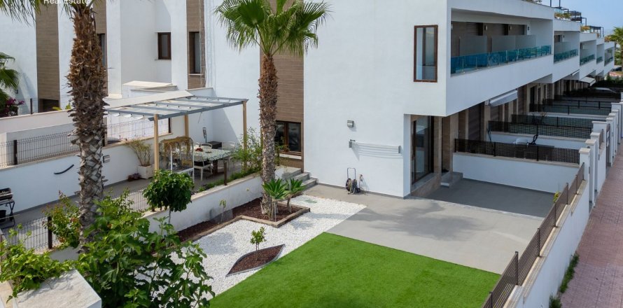 House in Torrevieja, Alicante, Spain 107 sq.m. No. 181682