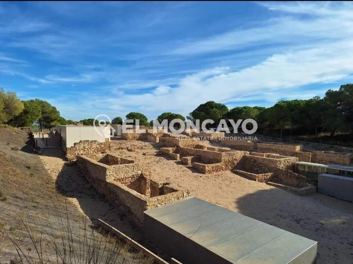 Villa in Alicante, Spain 13 bedrooms, 799 sq.m. No. 149143