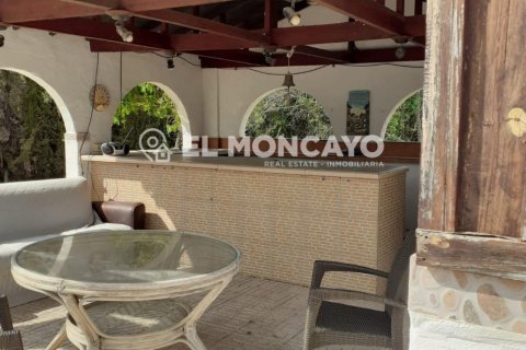 Villa for sale in Alicante, Spain 13 bedrooms, 799 sq.m. No. 149143 - photo 3