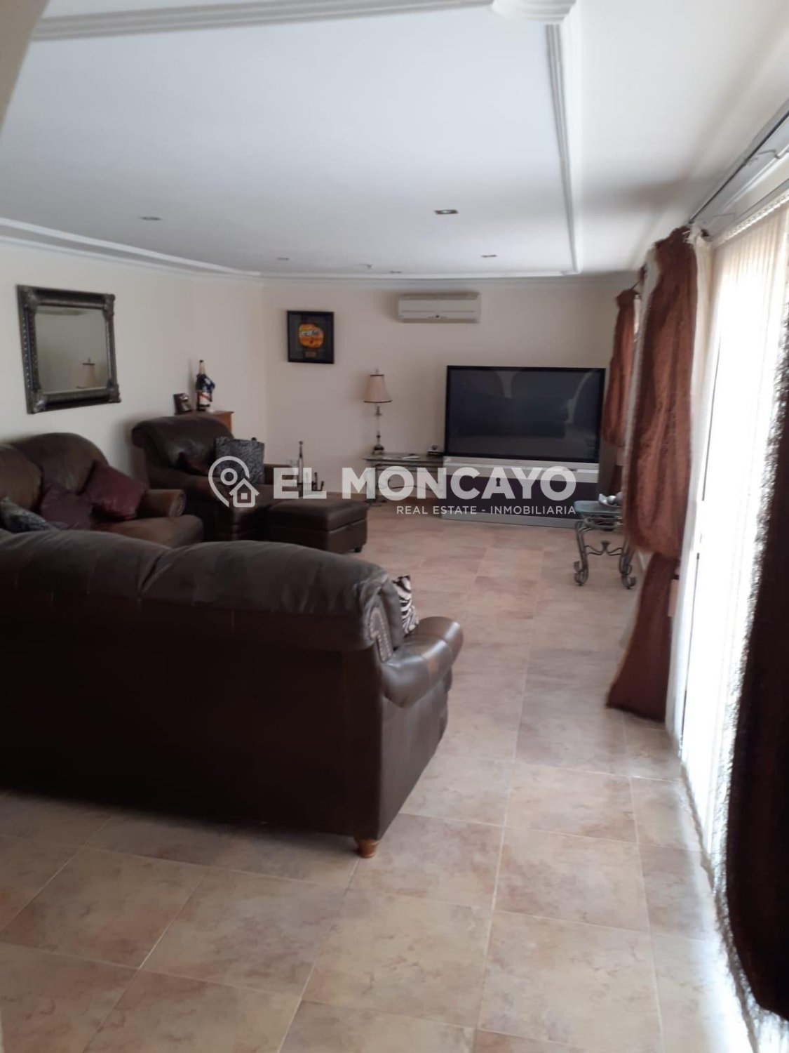 Villa in Alicante, Spain 13 bedrooms, 799 sq.m. No. 149143
