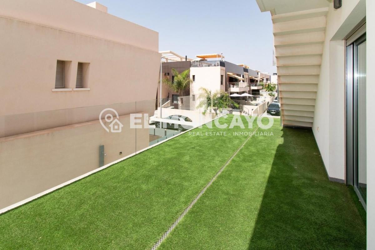 Villa Alicante, Spānijā 3 istabas, 120 m2 Nr. 149144