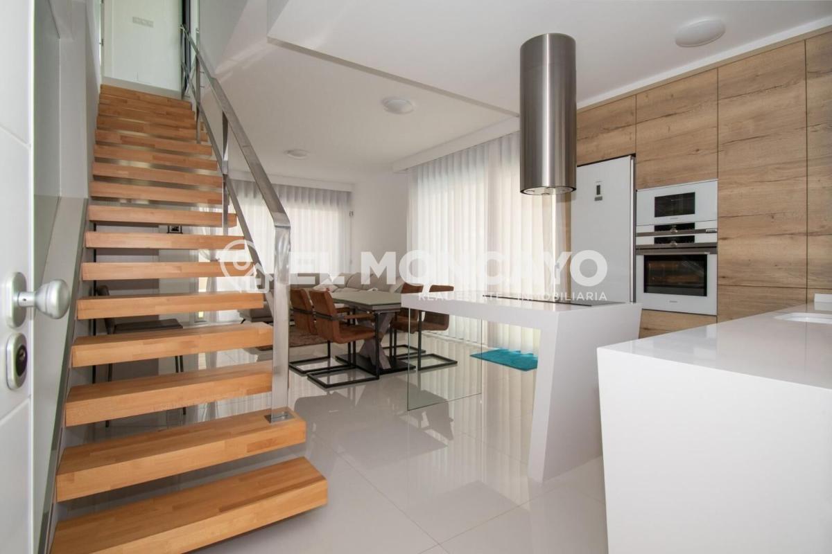 Villa Alicante, Spānijā 3 istabas, 120 m2 Nr. 149144