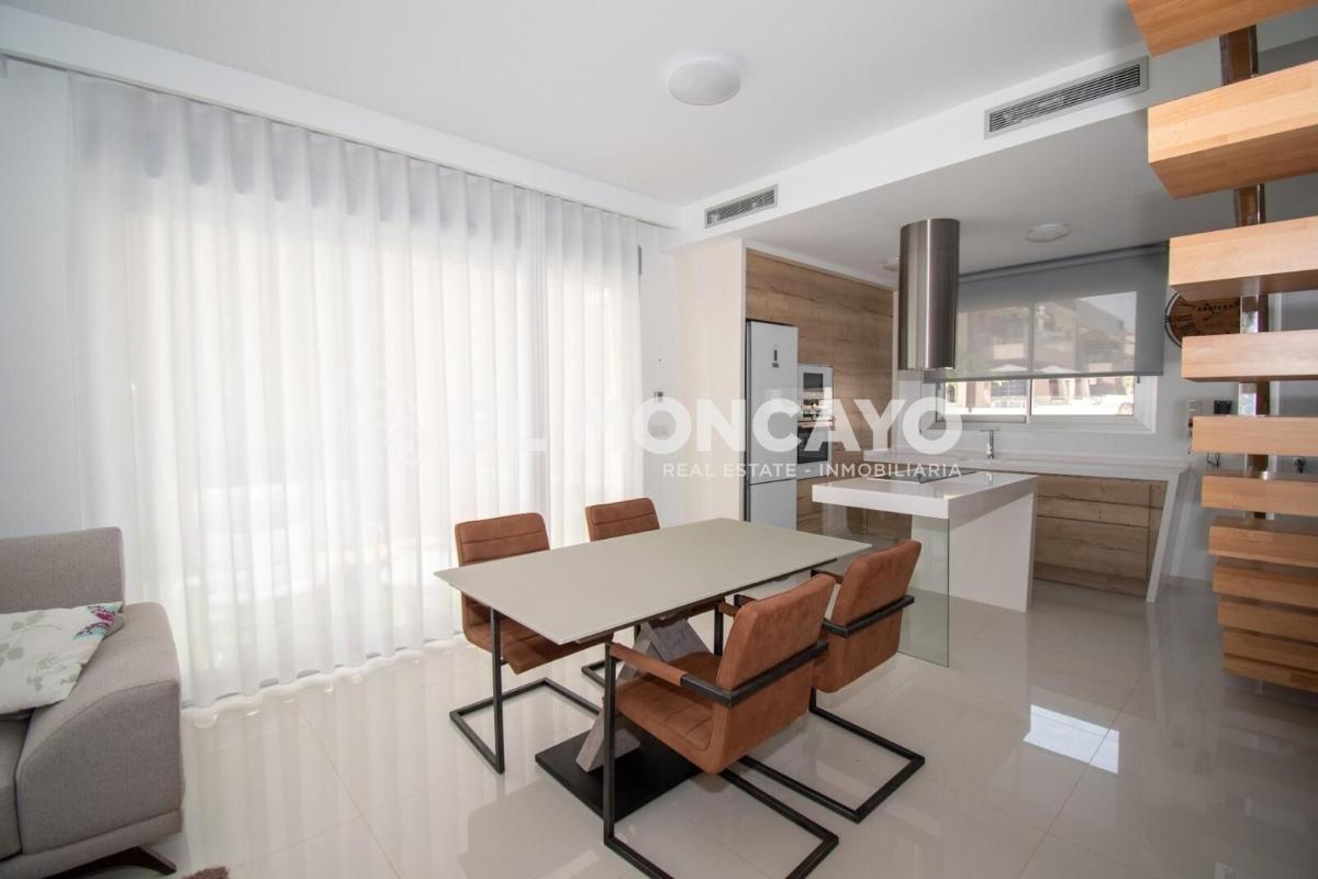 Villa Alicante, Spānijā 3 istabas, 120 m2 Nr. 149144