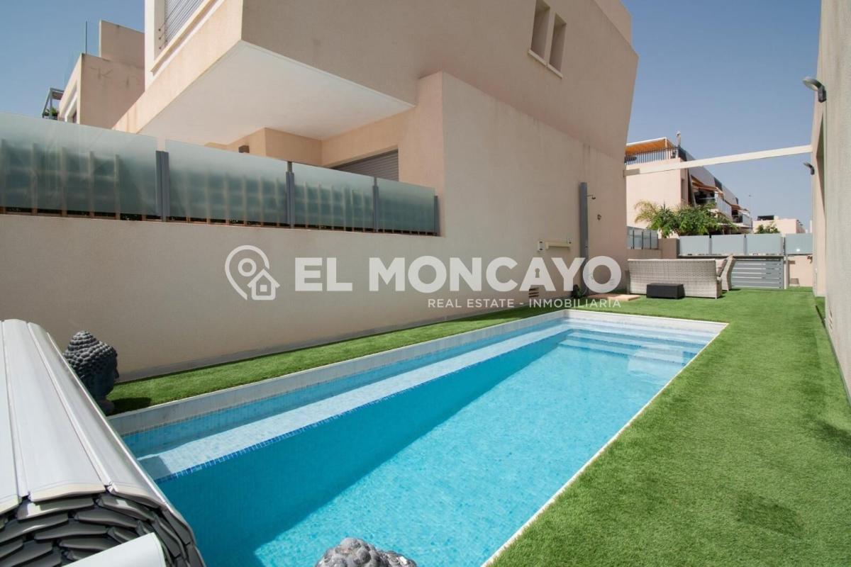 Villa Alicante, Spānijā 3 istabas, 120 m2 Nr. 149144