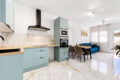 Villa for sale in Torrevieja, Alicante, Spain 3 bedrooms, 89 sq.m. No. 149142 - photo 8