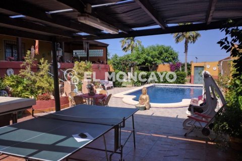 Вилла в Долорес, Аликанте, Испания 5 спален, 283м2 №149139