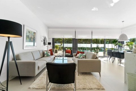 Villa for sale in Alicante, Spain 3 bedrooms, 204 sq.m. No. 149140 - photo 4