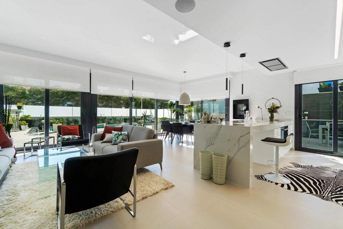 Huvila Alicante, Espanja 3 makuuhuonetta, 204 m2 No. 149140