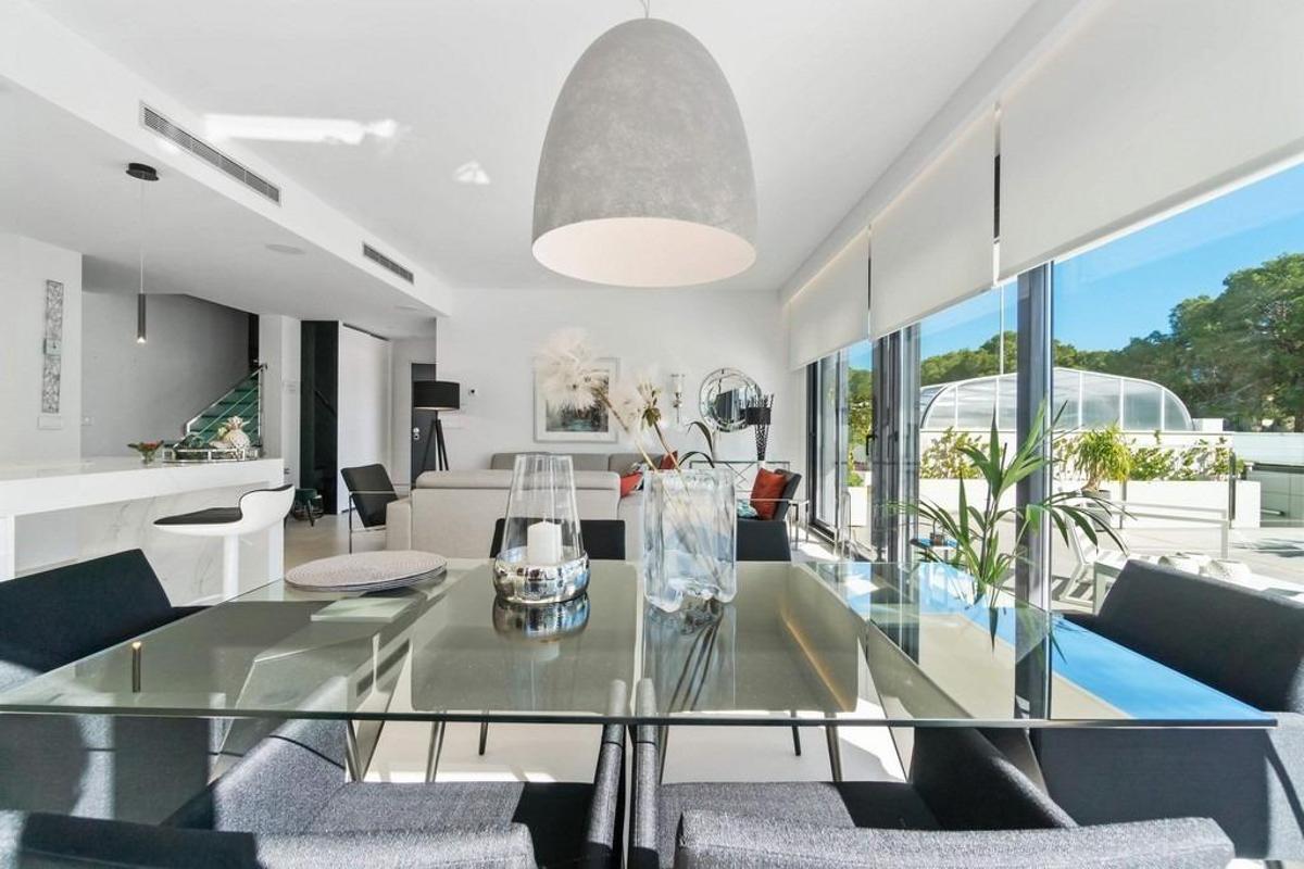 Huvila Alicante, Espanja 3 makuuhuonetta, 204 m2 No. 149140