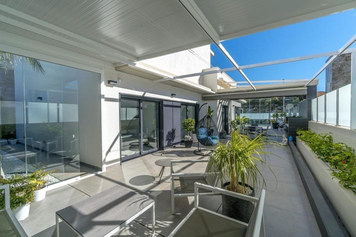 Huvila Alicante, Espanja 3 makuuhuonetta, 204 m2 No. 149140
