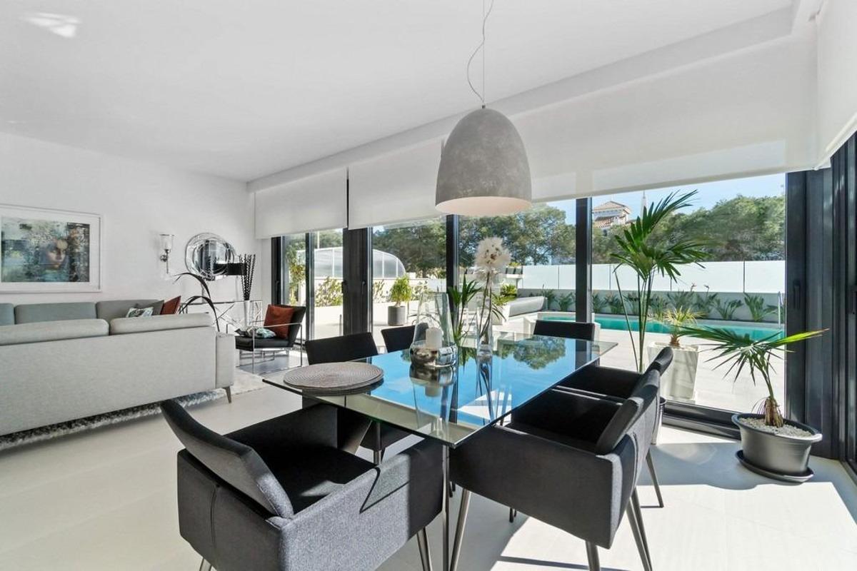 Huvila Alicante, Espanja 3 makuuhuonetta, 204 m2 No. 149140