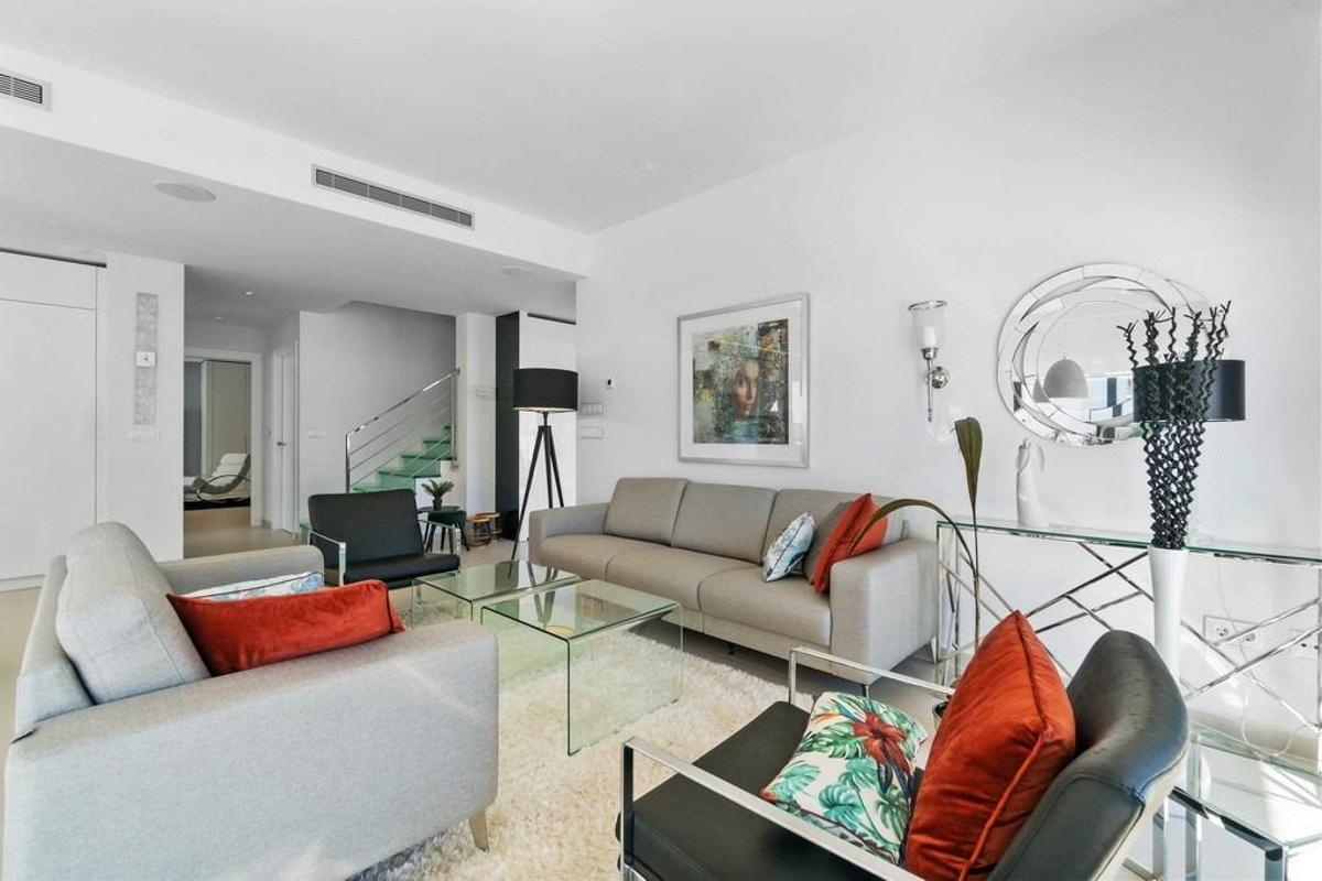 Huvila Alicante, Espanja 3 makuuhuonetta, 204 m2 No. 149140