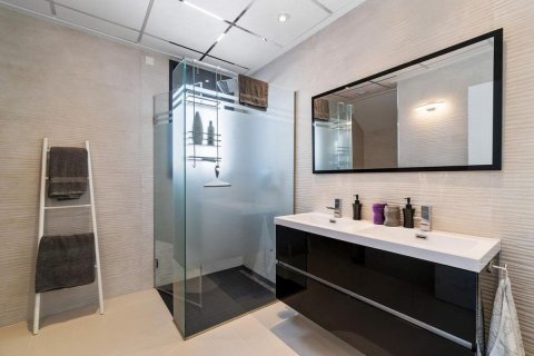 Villa for sale in Alicante, Spain 3 bedrooms, 204 sq.m. No. 149140 - photo 21