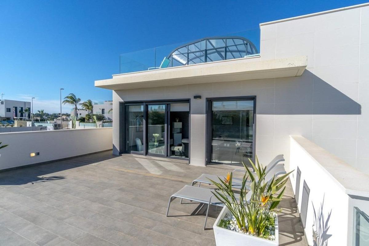 Huvila Alicante, Espanja 3 makuuhuonetta, 204 m2 No. 149140