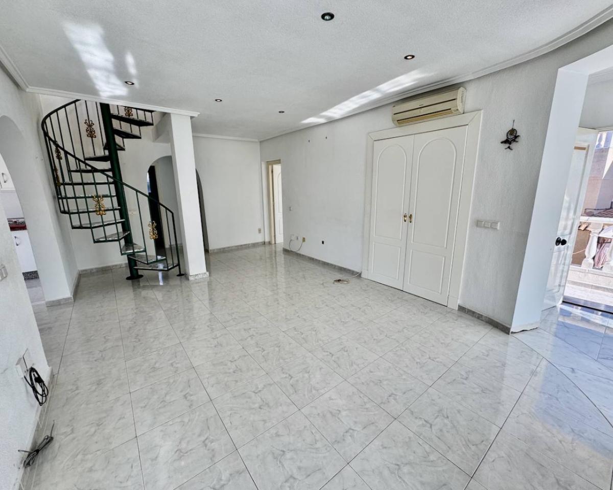 Villa en Ciudad Quesada, Alicante, España 4 dormitorios, 160 m2 No. 149145