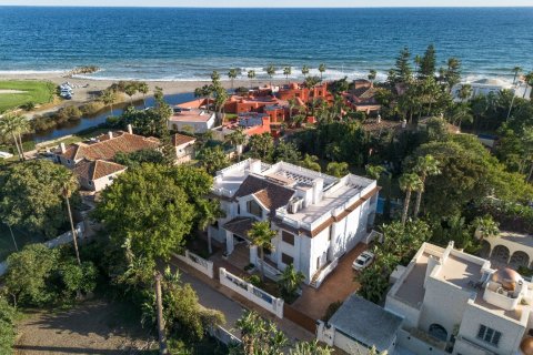 Willa w Estepona, Malaga, Hiszpania 7 sypialni, 761 mkw. nr 174236 – zdjęcie 7