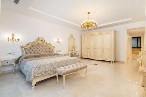 Willa w Estepona, Malaga, Hiszpania 7 sypialni, 761 mkw. nr 174236 – zdjęcie 18
