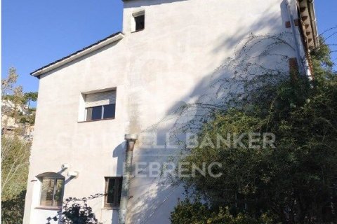 House for sale in Barcelona, Spain 4 bedrooms, 158 sq.m. No. 179007 - photo 3