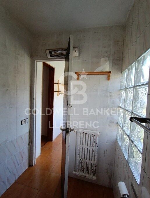 House in Barcelona, Spanien 4 Schlafzimmer, 158 m2 Nr. 179007