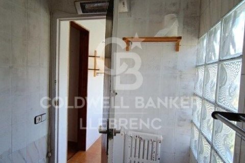 House for sale in Barcelona, Spain 4 bedrooms, 158 sq.m. No. 179007 - photo 13