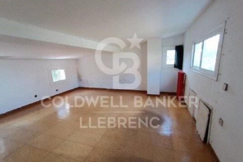 House for sale in Barcelona, Spain 4 bedrooms, 158 sq.m. No. 179007 - photo 28
