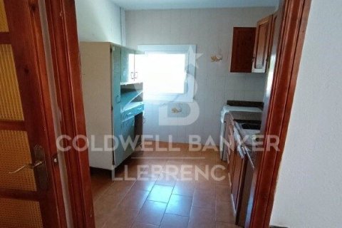 House for sale in Barcelona, Spain 4 bedrooms, 158 sq.m. No. 179007 - photo 9
