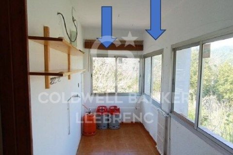 House for sale in Barcelona, Spain 4 bedrooms, 158 sq.m. No. 179007 - photo 11