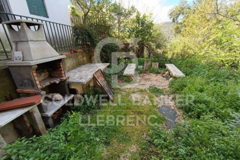 House for sale in Barcelona, Spain 4 bedrooms, 158 sq.m. No. 179007 - photo 2