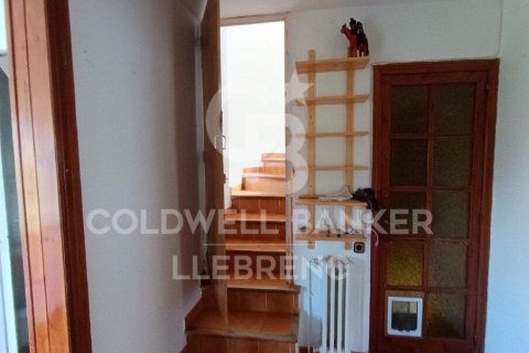 House for sale in Barcelona, Spain 4 bedrooms, 158 sq.m. No. 179007 - photo 6