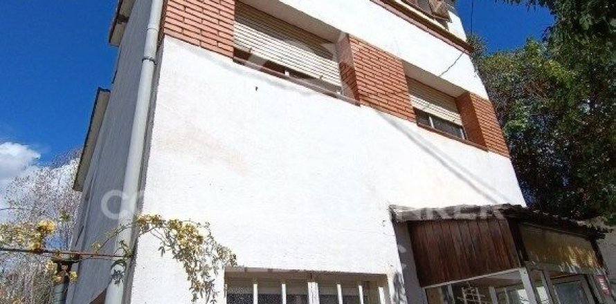 House in Barcelona, Spain 4 bedrooms, 158 sq.m. No. 179007