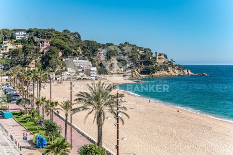 Apartment à Lloret de Mar, Girona, Espagne 5 chambres, 149 m2 No. 179010