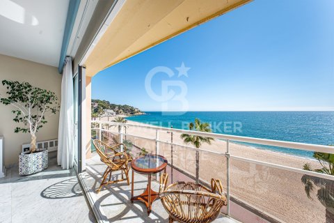 Apartment à vendre à Lloret de Mar, Girona, Espagne, 5 chambres, 149 m2 No. 179010 - photo 2