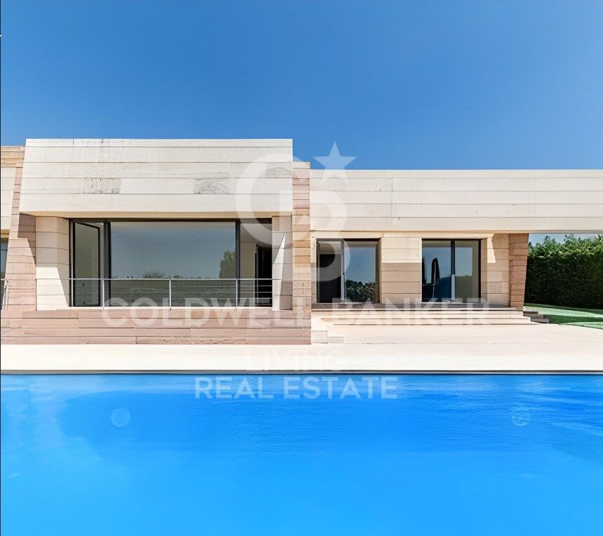 House à Pozuelo de Alarcon, Madrid, Espagne 7 chambres, 800 m2 No. 179008