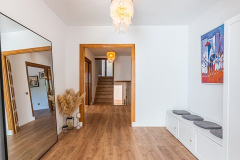 Villa till salu i Las Rozas de Madrid, Madrid, Spanien 5 sovrum, 679 kvm. Nr. 147710 - foto 4