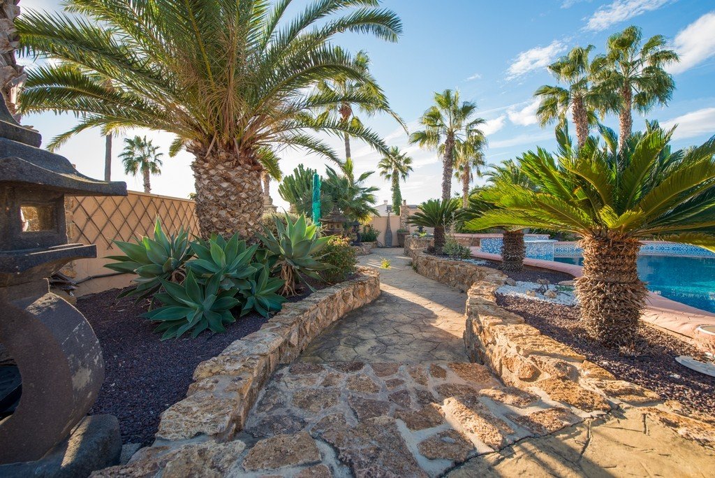 Villa in Ciudad Quesada, Alicante, Spain 4 bedrooms, 211 sq.m. No. 113881