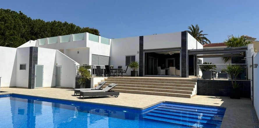 Villa Ciudad Quesada, Alicante, Espagne 4 chambres, 198 m2 No. 113882