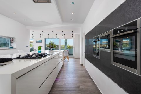 Продажа виллы Сан-Мигель-де-Салинас, Аликанте, Испания 6 спален, 330м2 №113871 - фото 11